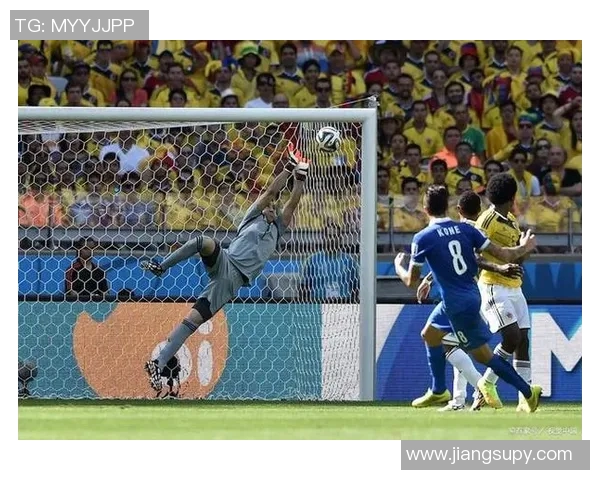 战术革新！新教练如何激活足球转会？